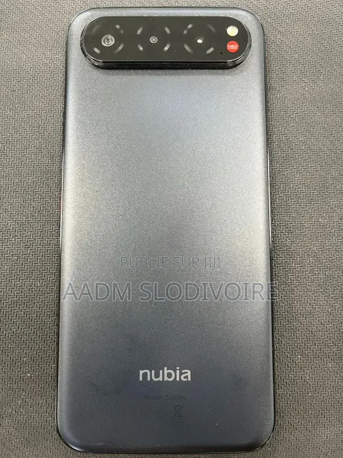 Nouveau ZTE nubia Air 5G 256 GB Argenté
