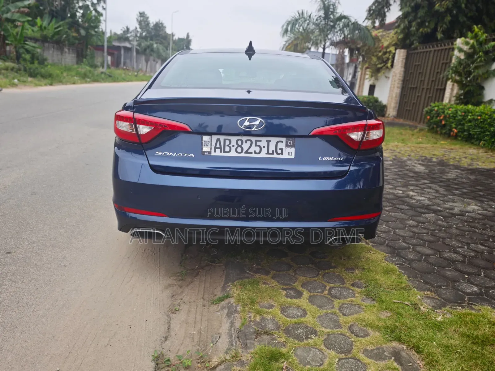 Hyundai Sonata Limited Sedan FWD (2.4L 4cyl 6A) 2017 Bleu