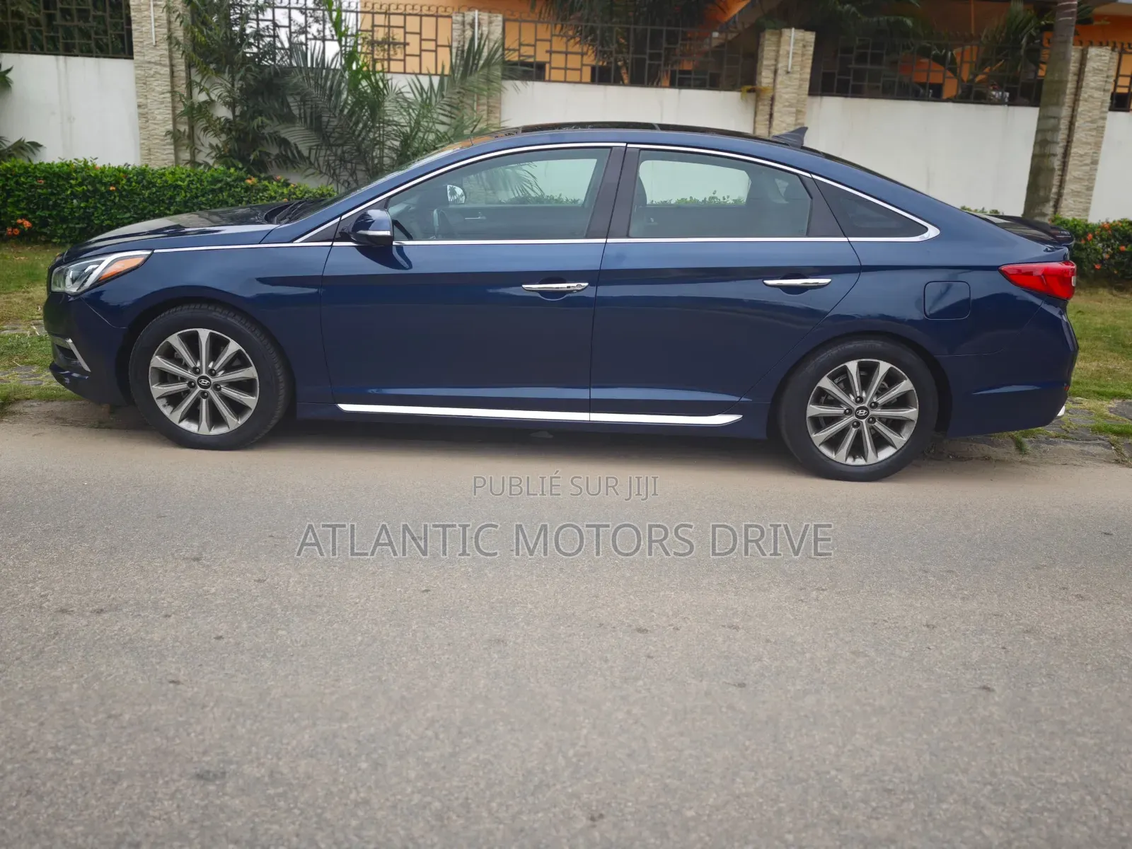 Hyundai Sonata Limited Sedan FWD (2.4L 4cyl 6A) 2017 Bleu