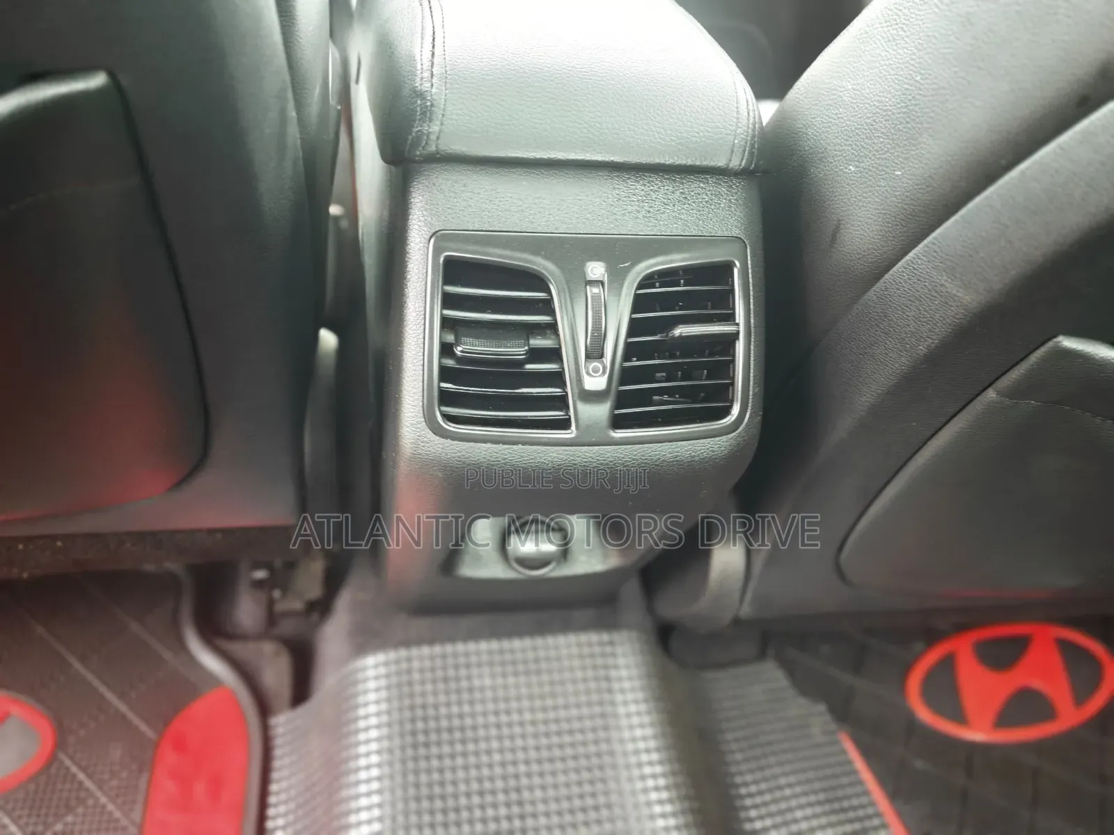Hyundai Sonata Limited Sedan FWD (2.4L 4cyl 6A) 2017 Bleu