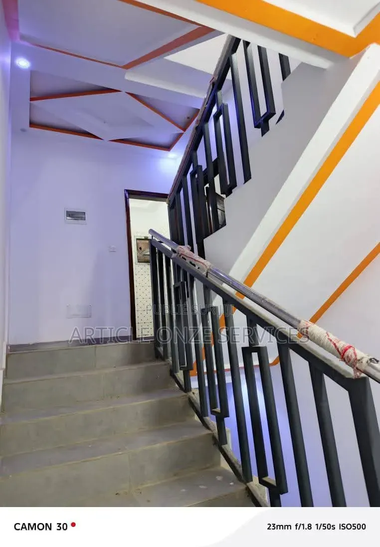 4chbre Villa dans Villa Duplex, Cocody à Vendre