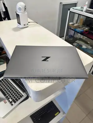 Ordinateur portable HP ZBook 14u 16GB Intel Core i7 SSD 512GB