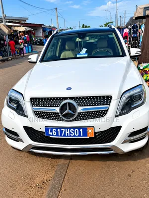 Mercedes-Benz CLK 2010 Blanc cassé