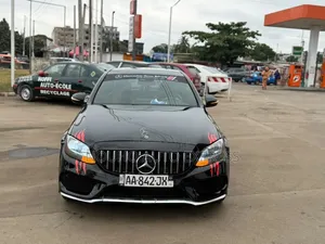 Mercedes-Benz C300 2016 Noir