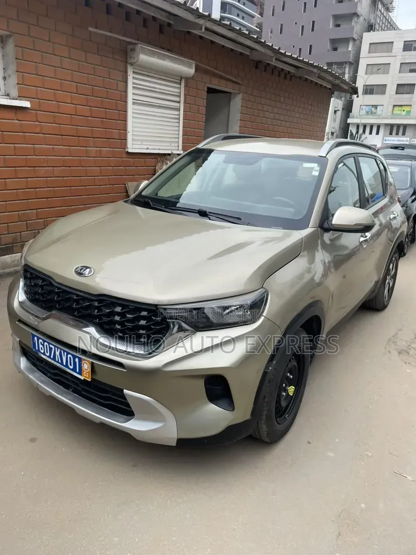 Kia Sonet 2021 Beige