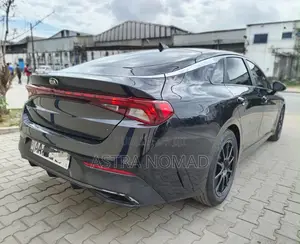 Kia K5 2022 Noir