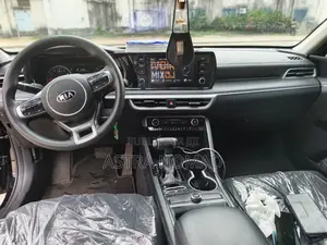 Kia K5 2022 Noir
