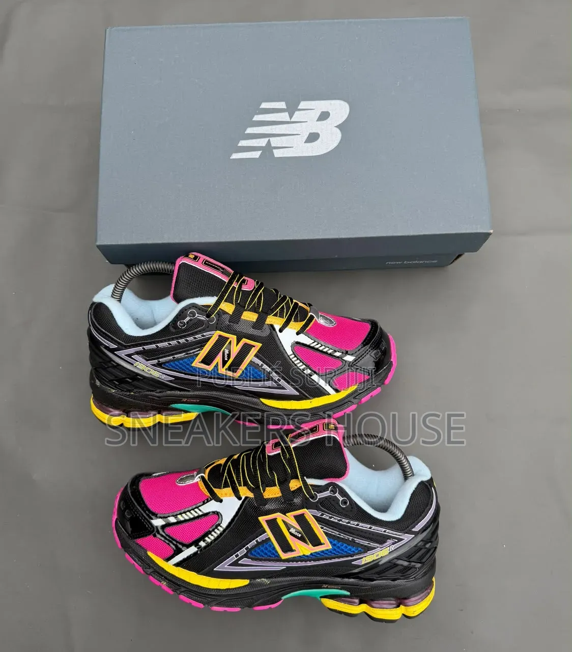 New Balance 750