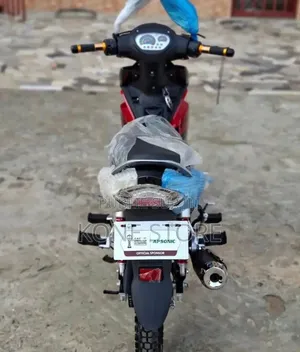 KTM Duke 125 2026 Rouge