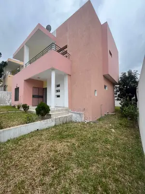 5chbre Duplex dans Bingerville à Louer