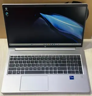 Nouveau Ordinateur portable HP ProBook 450 16GB Intel Core i7 SSD 512GB