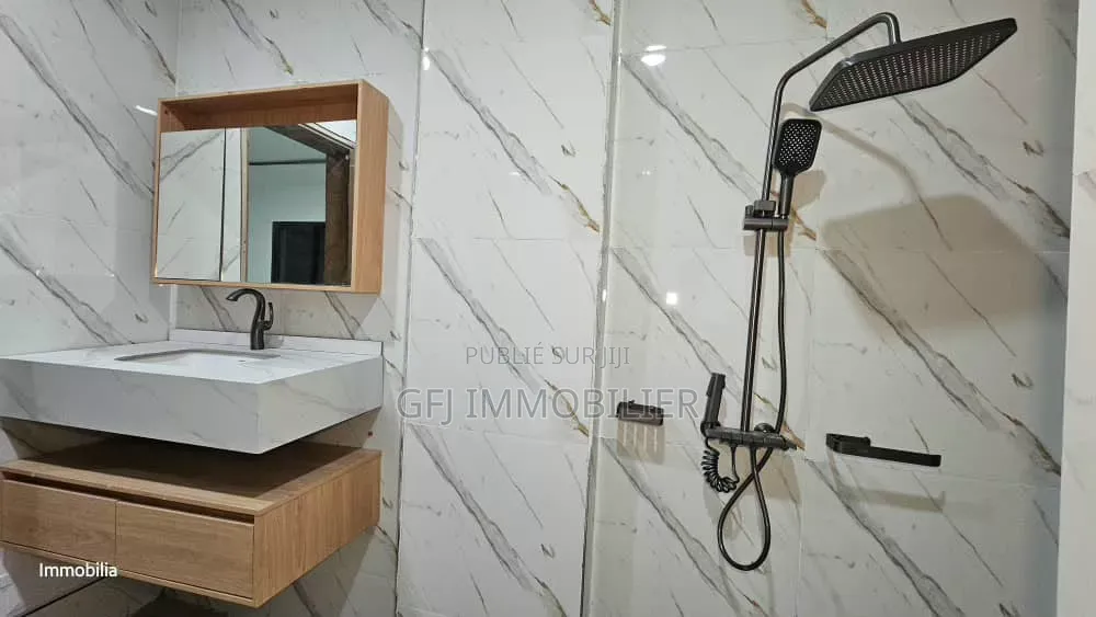 Immeuble R+3 À Vendre