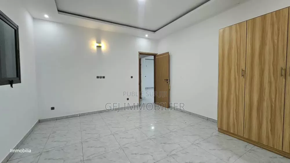 Immeuble R+3 À Vendre