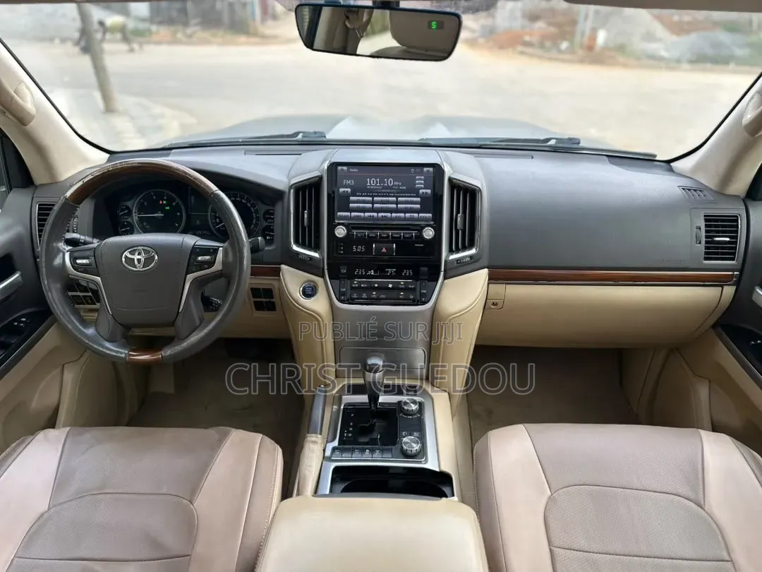 Toyota Land Cruiser 2018 Gris