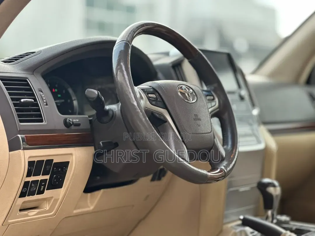Toyota Land Cruiser 2018 Gris
