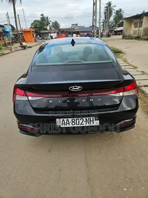 Hyundai Elantra 2022 Noir