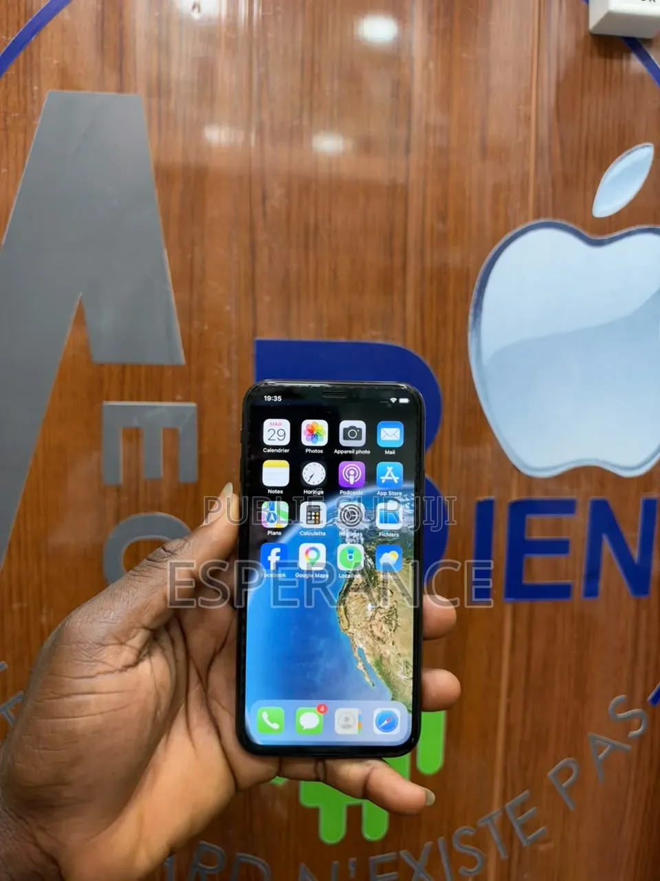 Apple iPhone X 64 GB Noir