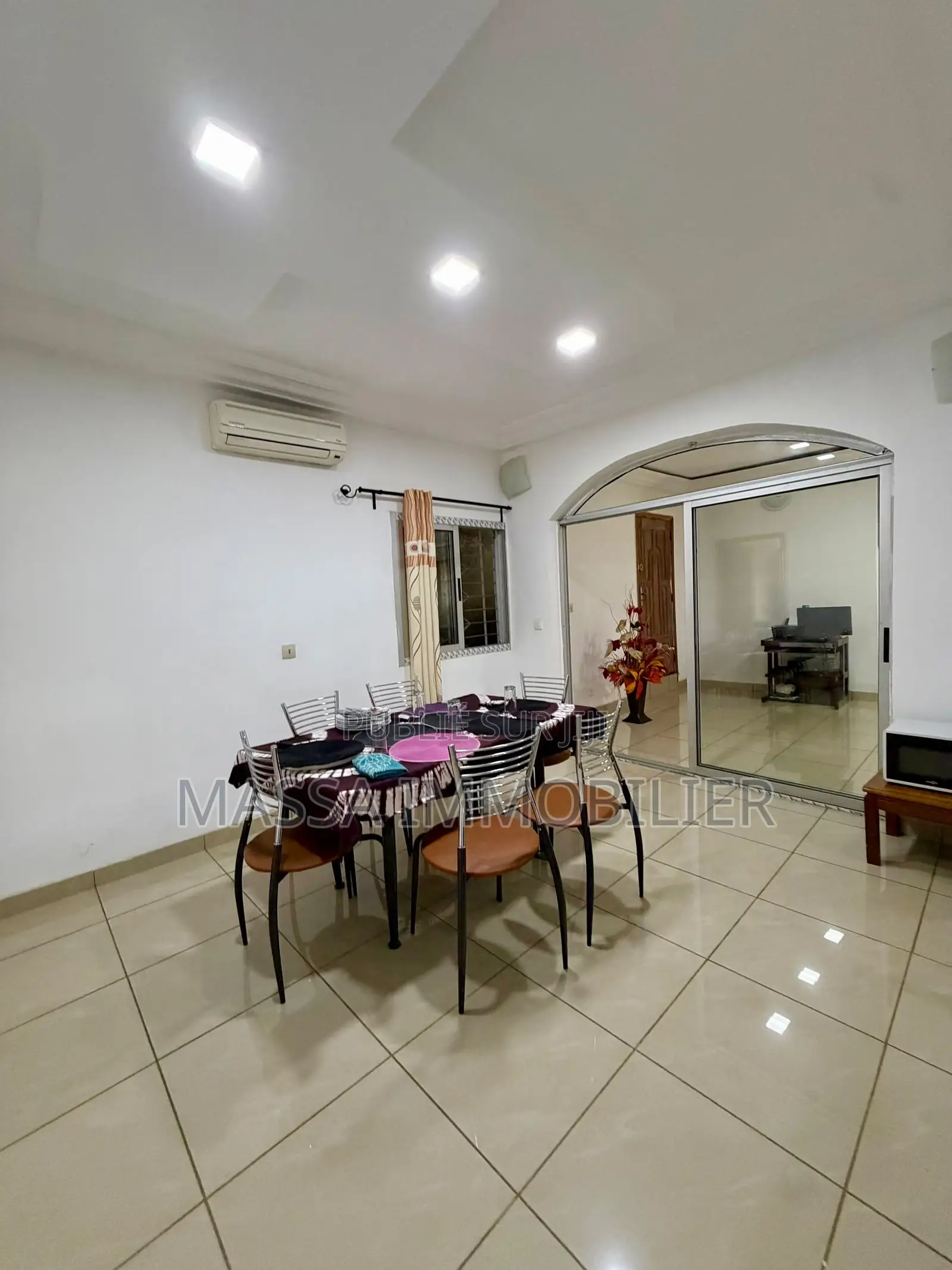 5chbre Duplex dans Massa Immobilier, Bingerville à Vendre