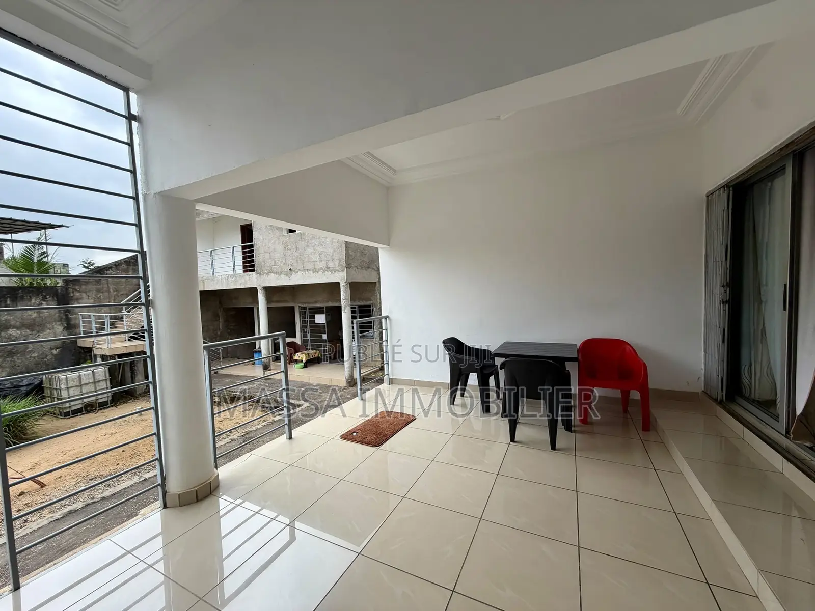 5chbre Duplex dans Massa Immobilier, Bingerville à Vendre