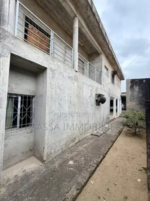 5chbre Duplex dans Massa Immobilier, Bingerville à Vendre