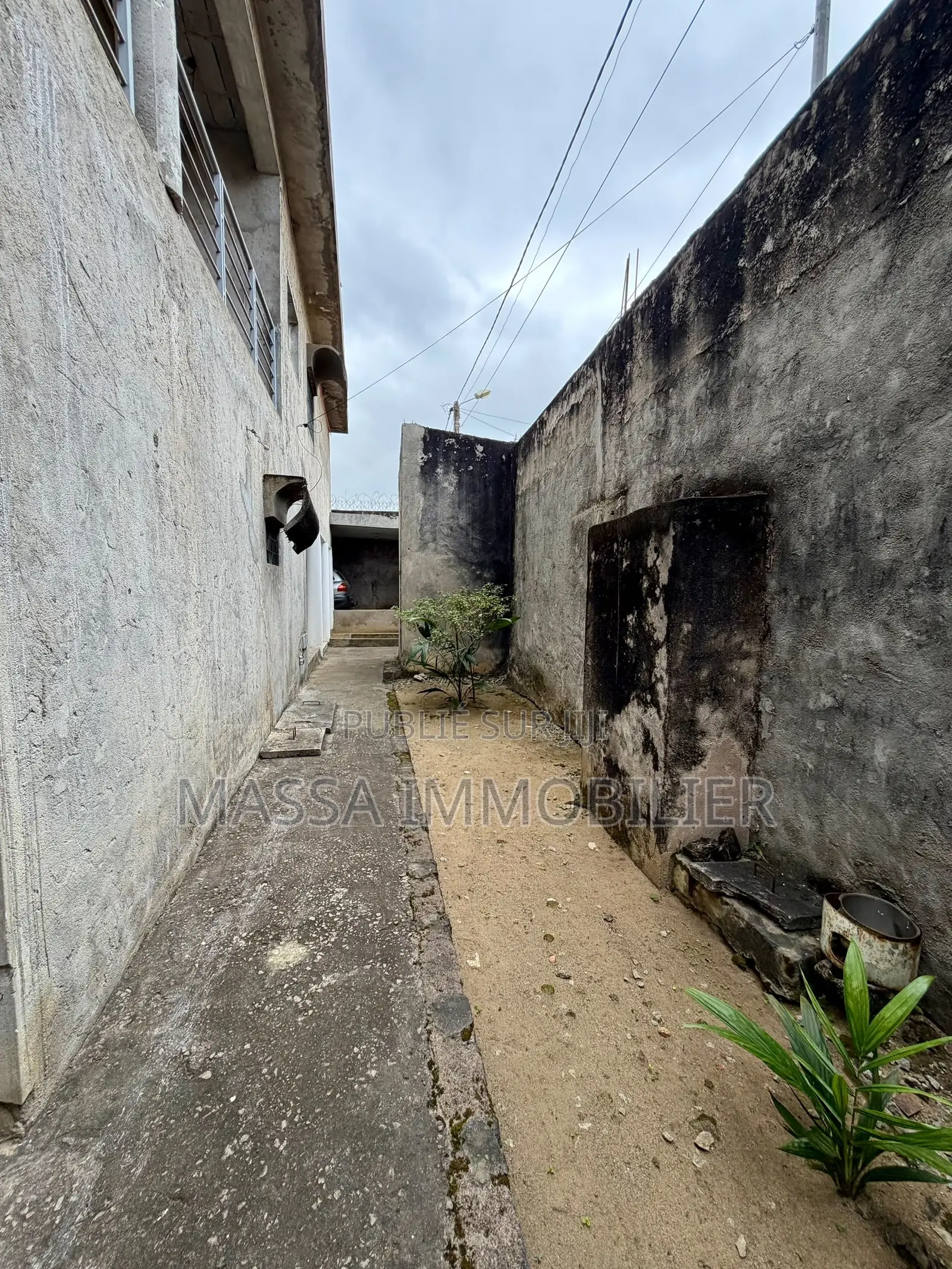 5chbre Duplex dans Massa Immobilier, Bingerville à Vendre