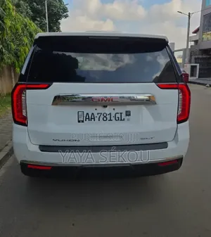 Nouveau GMC HUMMER EV 2026 Blanc cassé