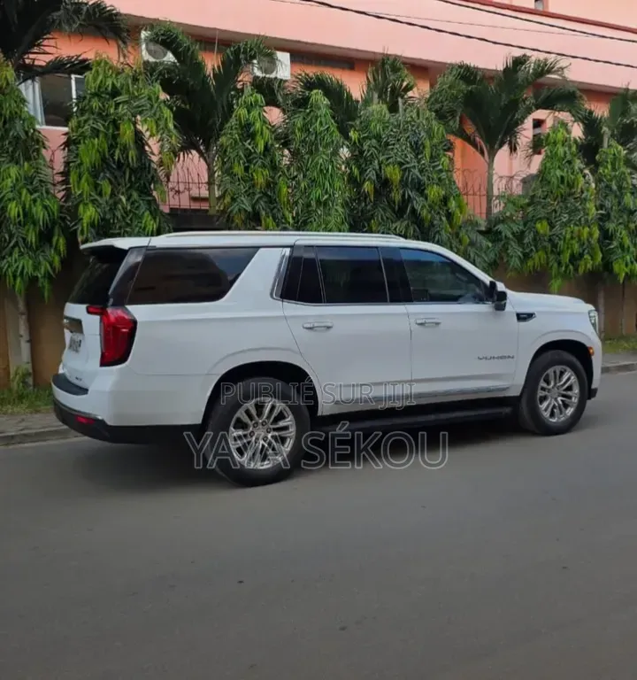 Nouveau GMC HUMMER EV 2026 Blanc cassé