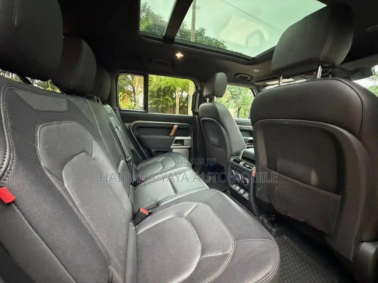 Land Rover Defender X-Dynamic SE 2024 Noir