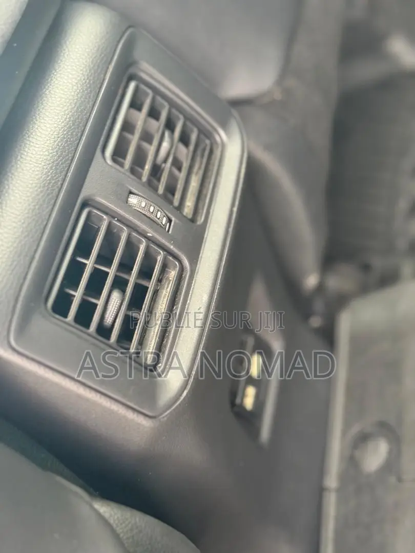 Toyota RAV4 2021 Gris