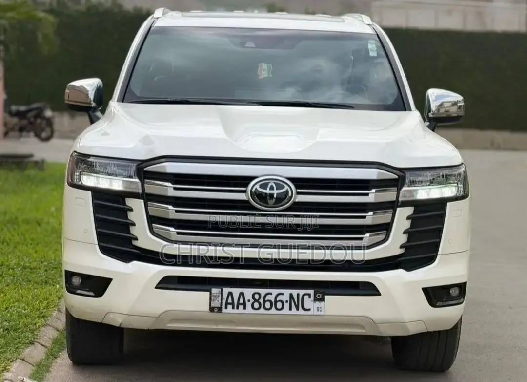 Toyota Land Cruiser 2023 Blanc