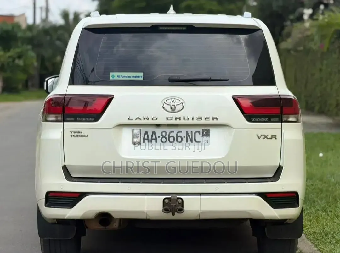 Toyota Land Cruiser 2023 Blanc