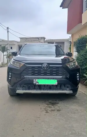 Toyota RAV4 2021 Noir