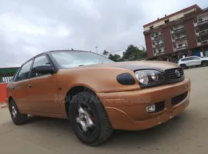 Toyota Corolla 2002 Orange