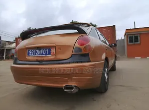 Toyota Corolla 2002 Orange