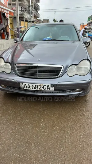 Mercedes-Benz C200 2004 Gris