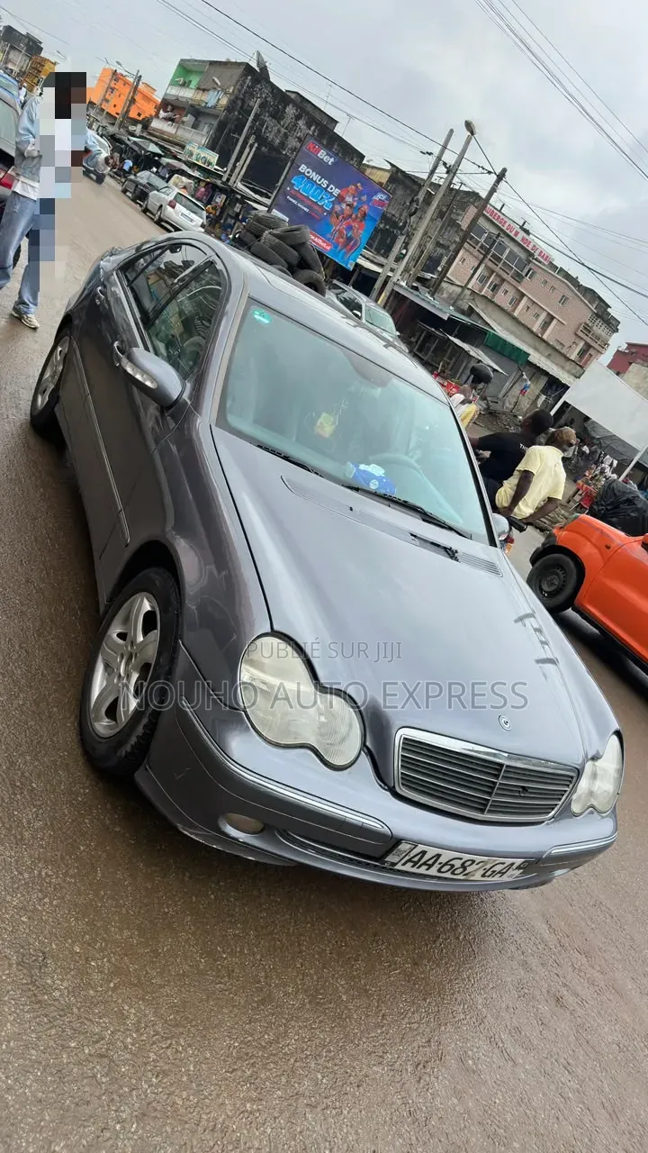 Mercedes-Benz C200 2004 Gris