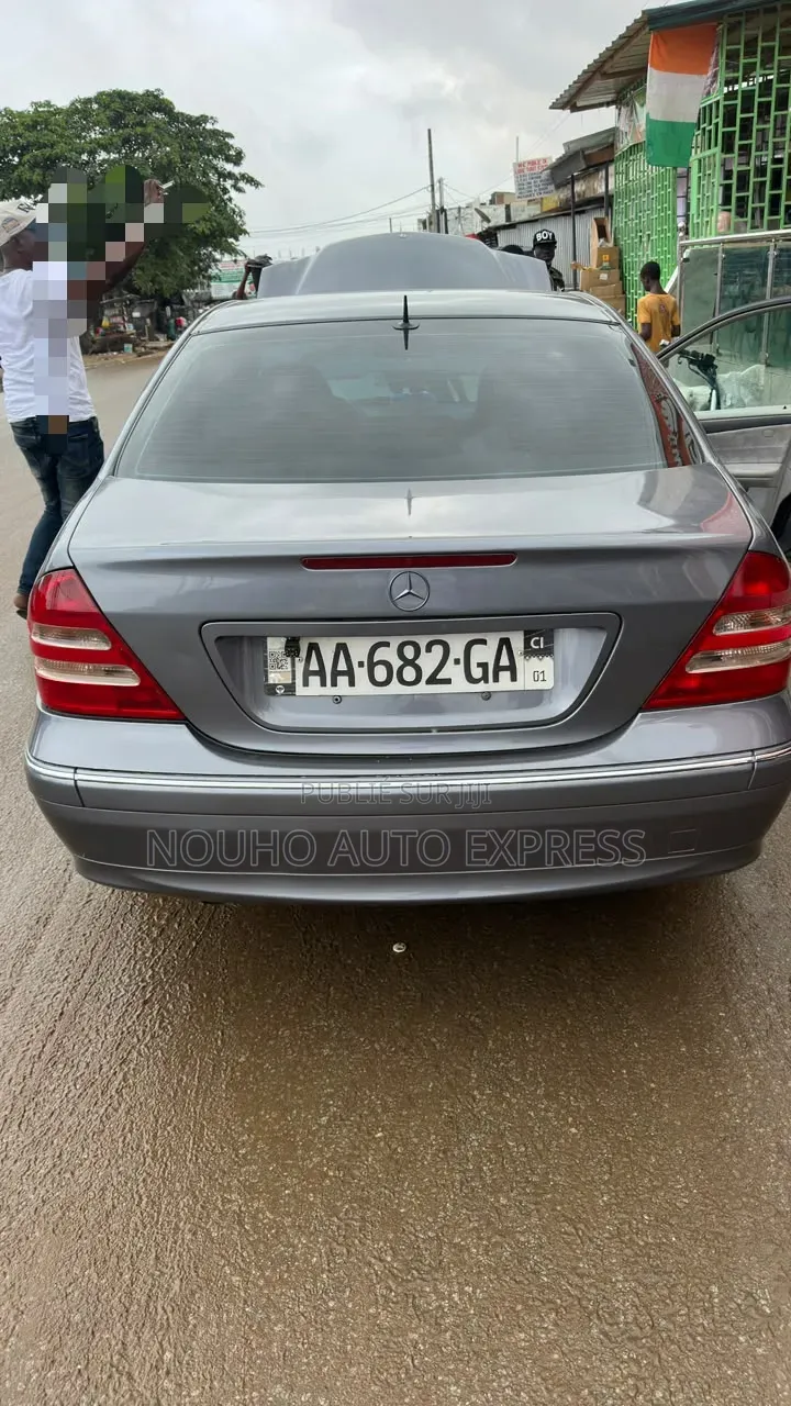 Mercedes-Benz C200 2004 Gris