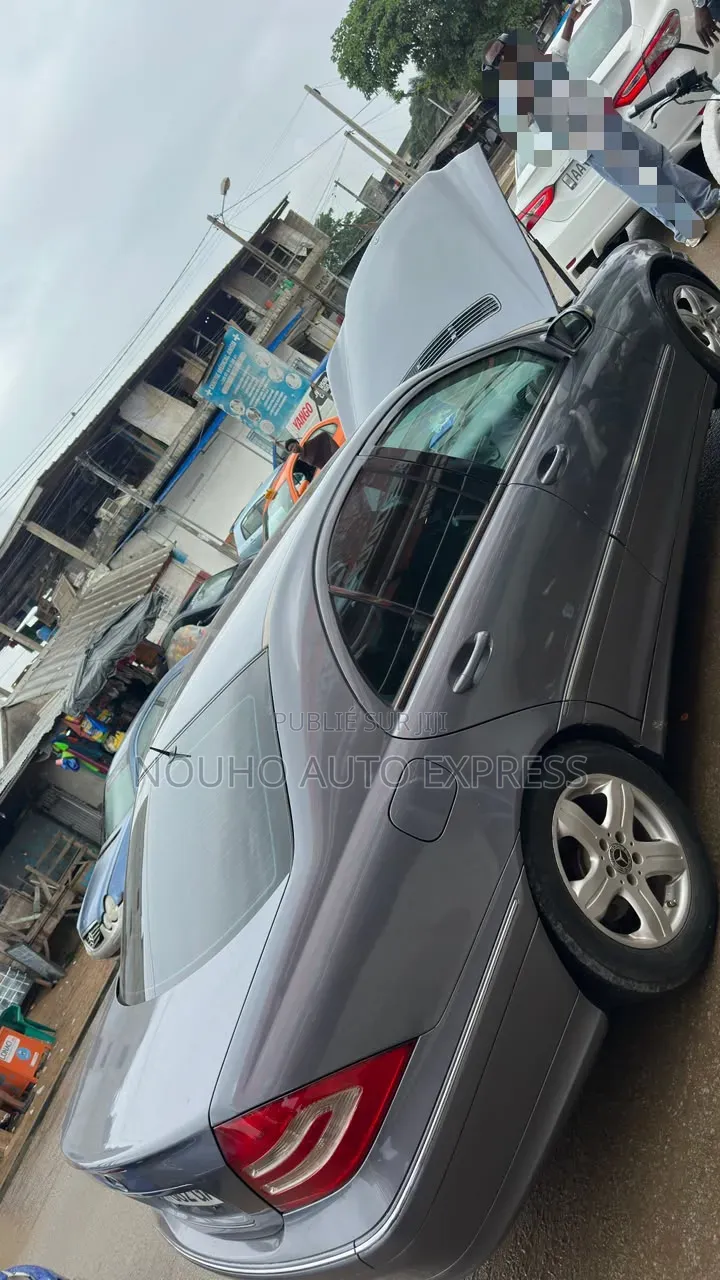 Mercedes-Benz C200 2004 Gris