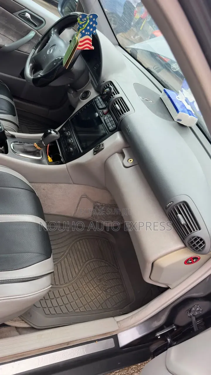 Mercedes-Benz C200 2004 Gris