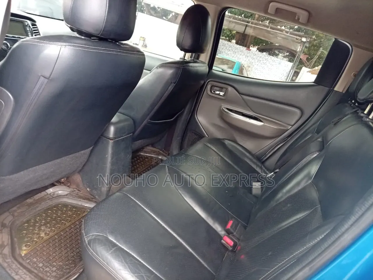 Mitsubishi L200 2022 Bleu