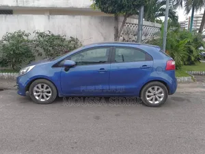 Kia Rio 2014 Bleu