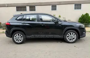 Nouveau Toyota Corolla Cross 2026 Noir