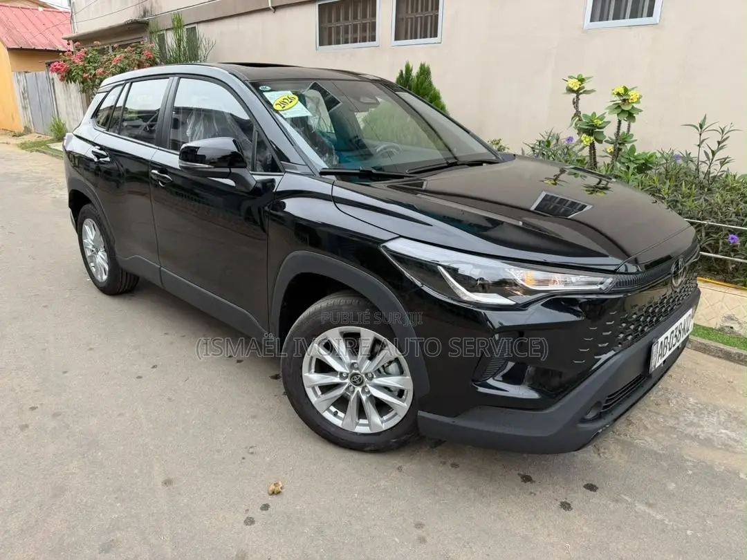 Nouveau Toyota Corolla Cross 2026 Noir