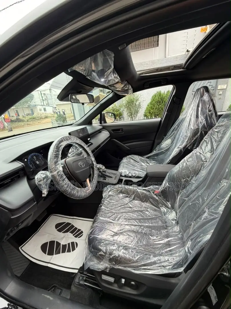 Nouveau Toyota Corolla Cross 2026 Noir