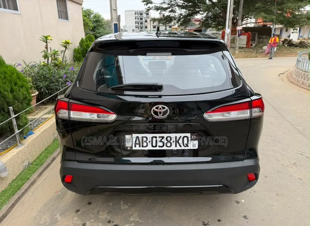Nouveau Toyota Corolla Cross 2026 Noir