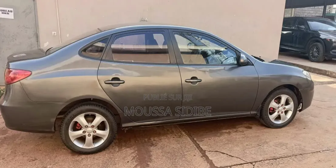 Hyundai Elantra 2008 Gris
