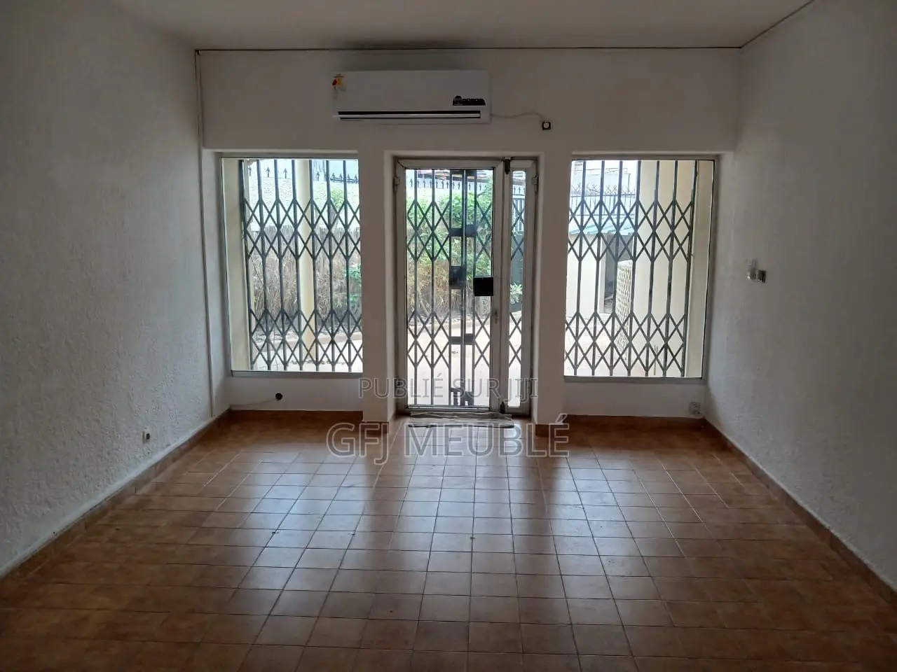 3chbre Duplex dans Cocody à Louer