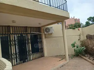 3chbre Duplex dans Cocody à Louer