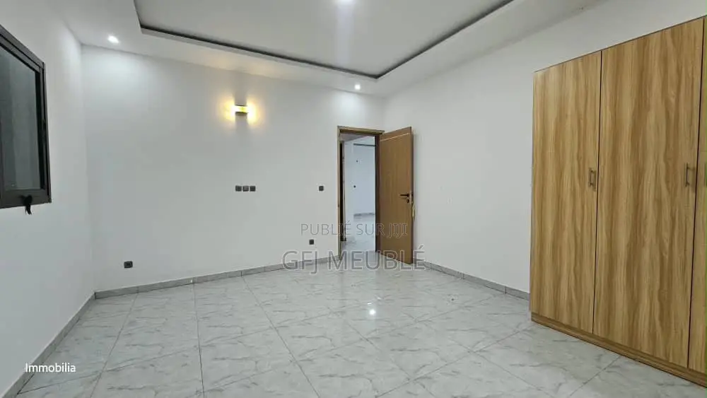 Immeuble De R+3 À Vendre
