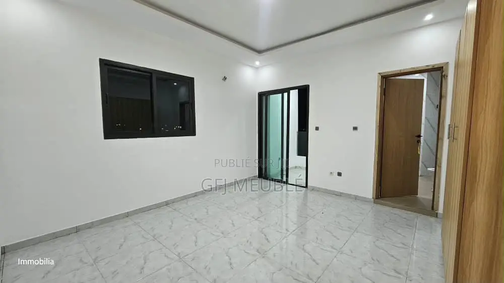 Immeuble De R+3 À Vendre